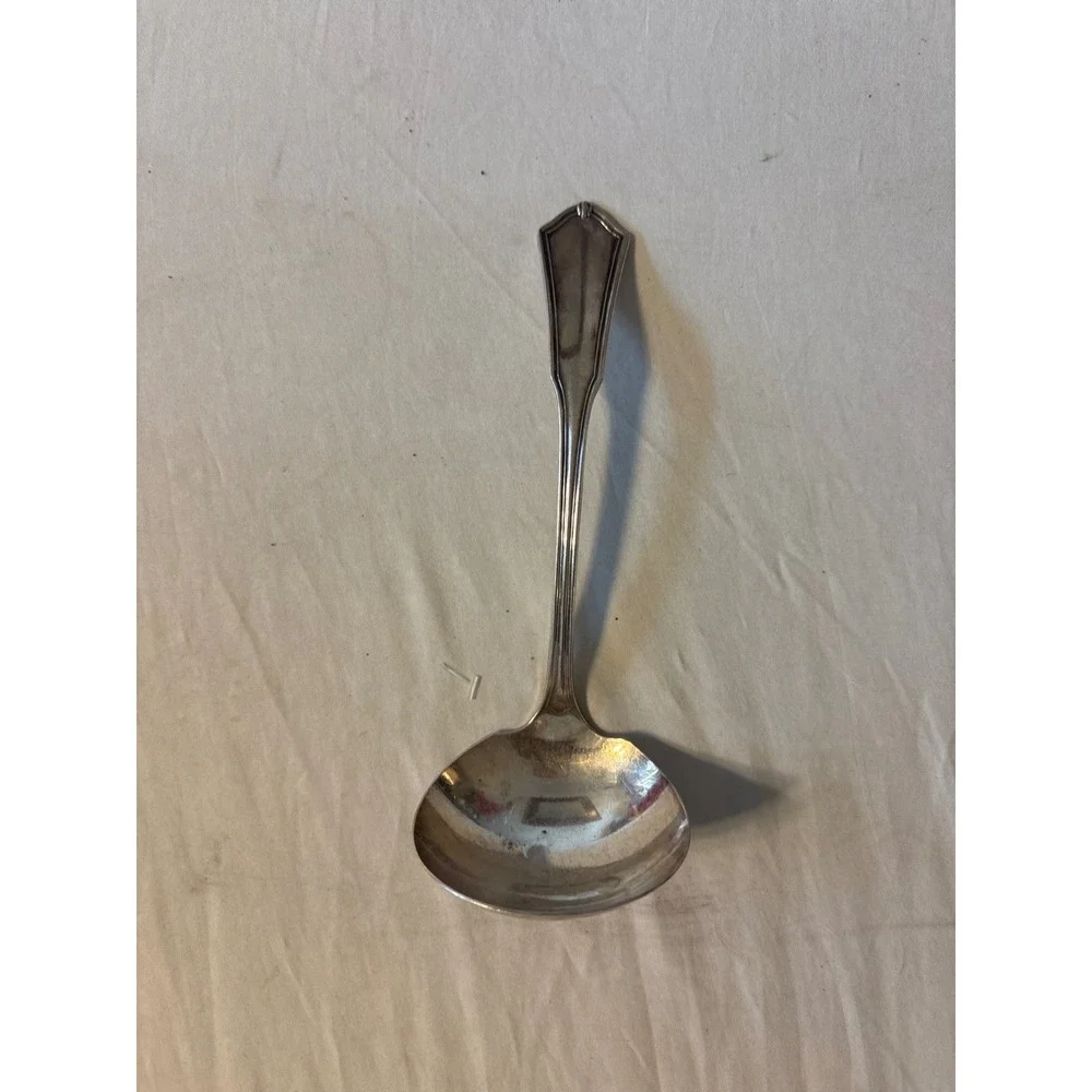 Oneida Community Gravy‎ Ladle Unisex OS Silver Reliance Plate Art Deco Shield